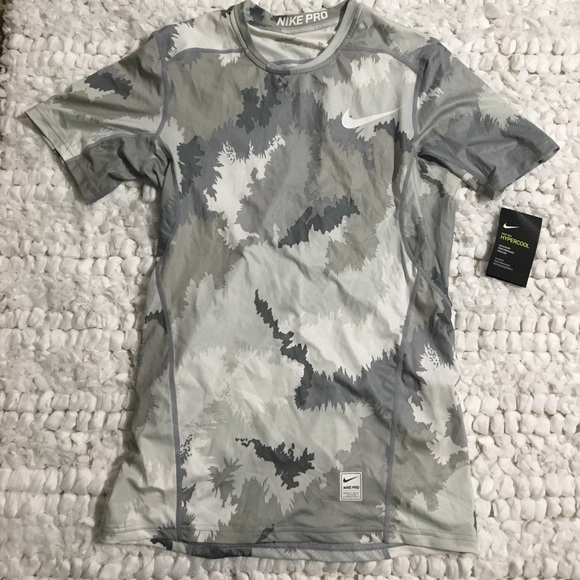 Nike Other - NEW! Nike Pro Hypercool grey camo shirt